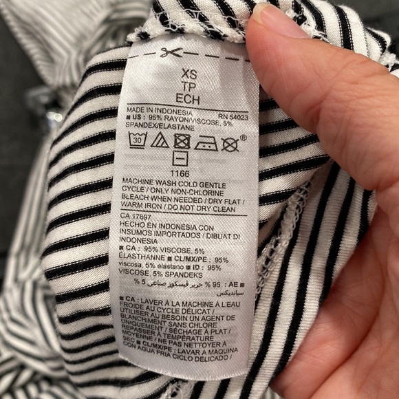 Old Navy Striped Dress, Knee-Length, Size X-SMALL - Picture 5 of 5